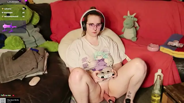 Show modela GamerGirl_Eve na web-kameri