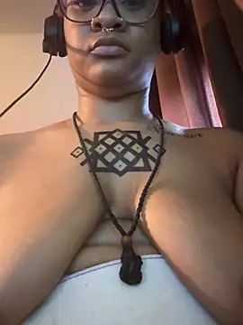 nickytheehawtie: απευθείας συνομιλία ΧΧΧ