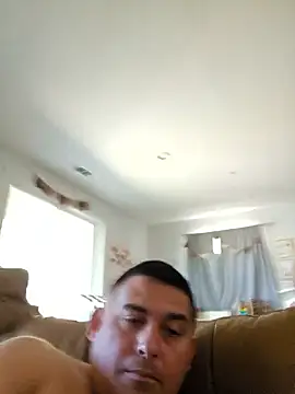 Jlethal67: διαδικτυακό σόου στην κάμερα