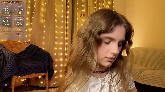 RozanneJordan Adlı Modelin Canlı XXX Sohbeti