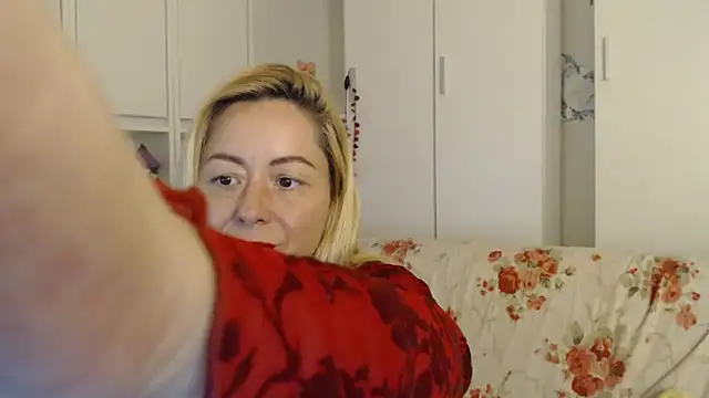 _karolynesyera_ – Naživo XXX chat