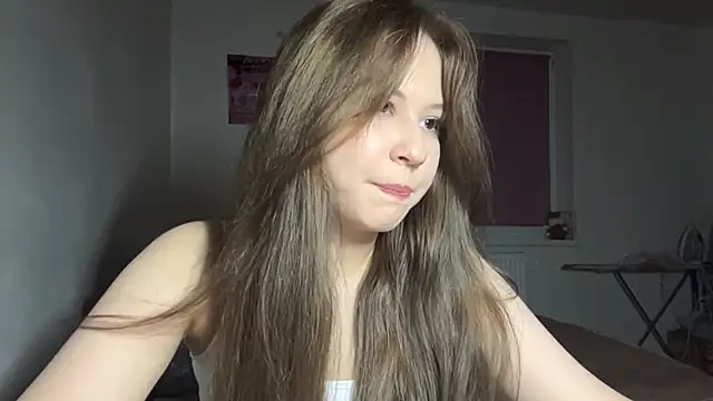 NyelleSpir Webcam-Show