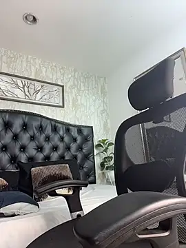 Lander_Cruz's Webcam Show