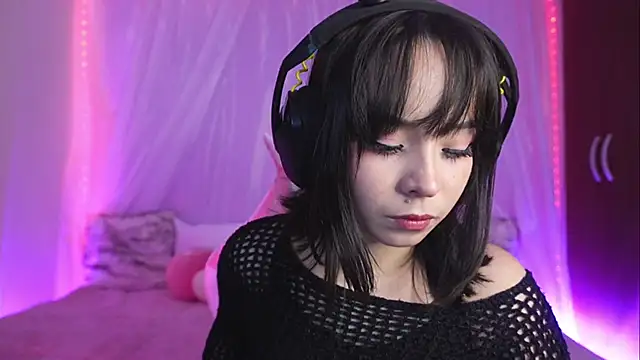 XXX chat uživo modela Lilou_albrecht