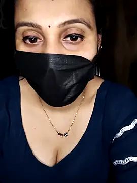 Czat XXX na żywo – Horny_Shalu