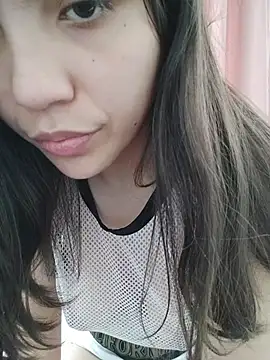 your_baby_violet élő XXX-chatje