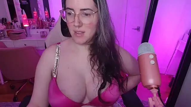 rachelbrooksxx Show in webcam