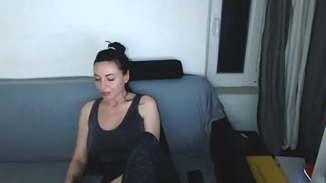 CloveLove: απευθείας συνομιλία ΧΧΧ