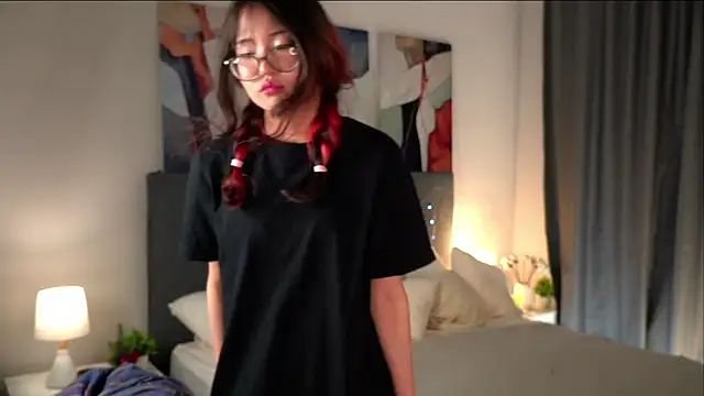 NelleMihalko Adlı Modelin Canlı XXX Sohbeti