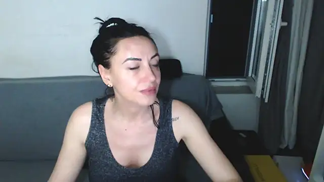 Czat XXX na żywo – CloveLove