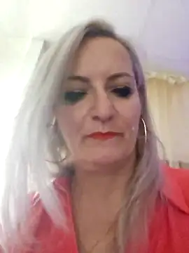 LadyTouch – Naživo XXX chat