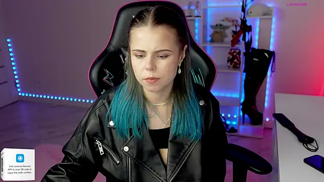 QueenAliceX Webcam-Show