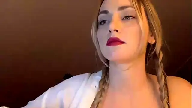 แชท XXX สดของ ScarlettSensitive