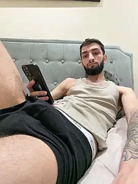 Juliann69Ramiro Webcam-Show