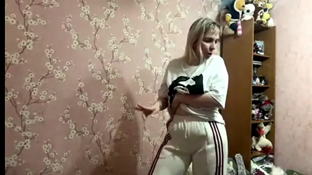 LiraDreamX Chat XXX in diretta