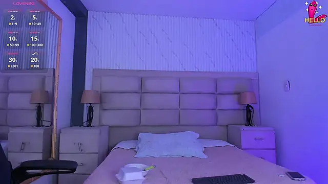 CarolineFyre 即時 XXX 聊天