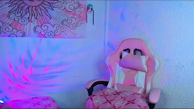 brihanna_cooper Show in webcam