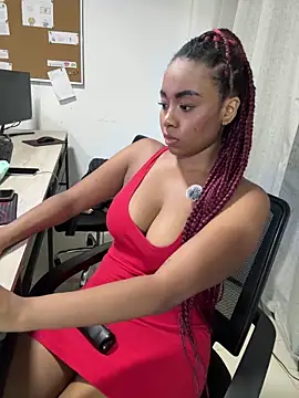 แชท XXX สดของ Kloe_rousse01