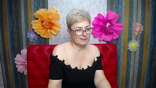 EmiliaGree Chat XXX in diretta