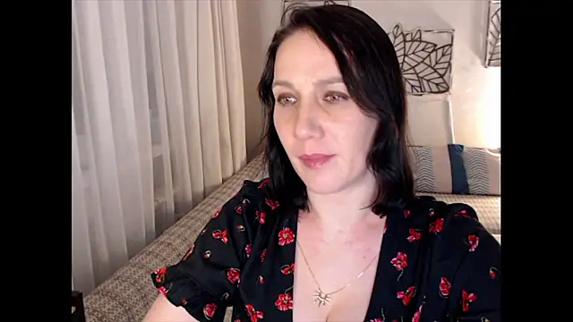 Czat XXX na żywo – pepper_milf