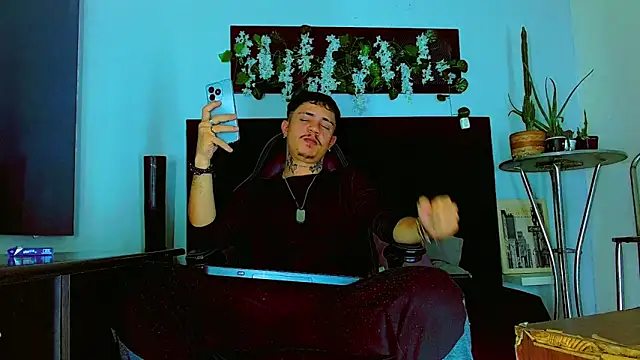 HannibalLester: вебкам-шоу