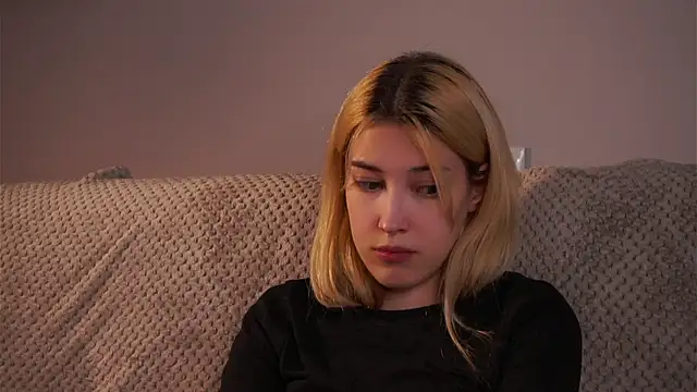 Chat +18 de AngelicRice ao vivo