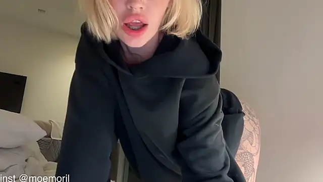 Chat XXX en directo de Golden_Aline