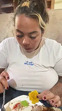 EmilyDuran_ Show in webcam