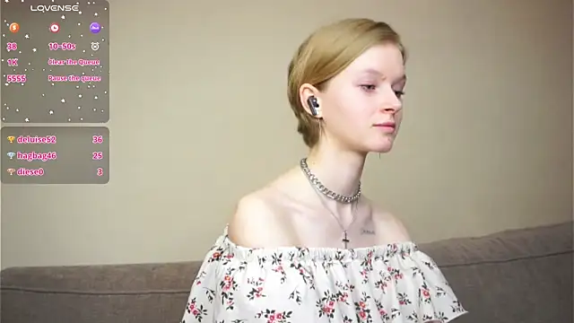 ToyaPletz Chat XXX in diretta