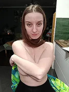 SluttyBanana: онлайн-секс-чат