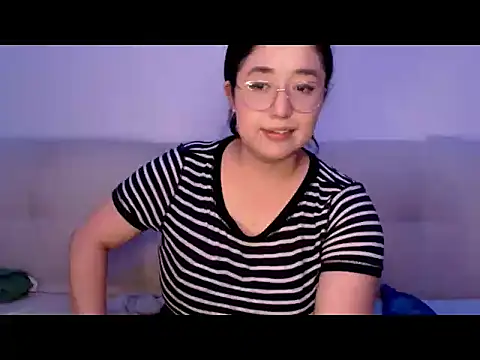 Chat XXX en directo de Elina_Rose888