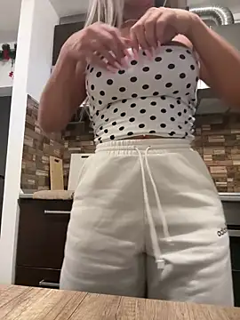 LoreennAny Webcam show