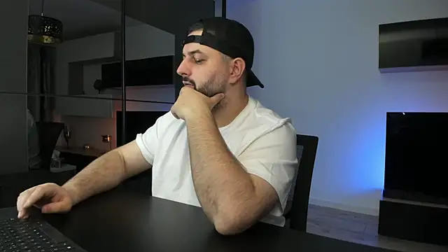 DravenPeak's Webcam Show