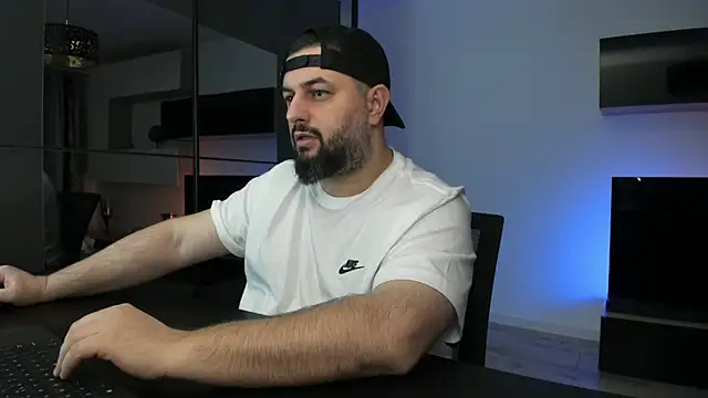 DravenPeak Chat XXX in diretta