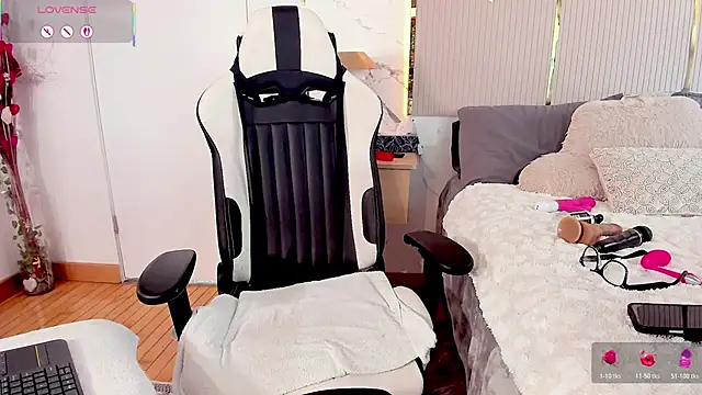 Jadeh_Williams02's Live XXX Chat