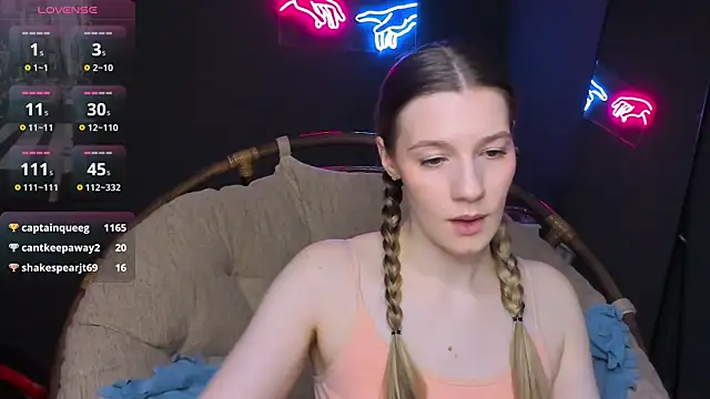 Vanessa__Lui Chat XXX in diretta