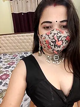 MONAJI_HOT webkamerás műsora