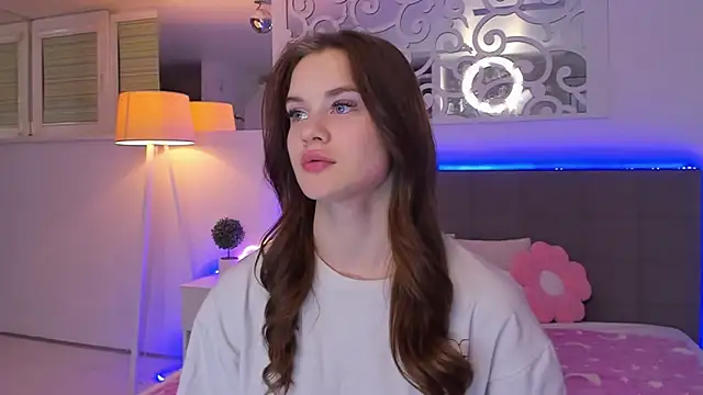 LuisaClover 现场XXX聊天