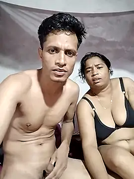 Priankaboudi 现场XXX聊天