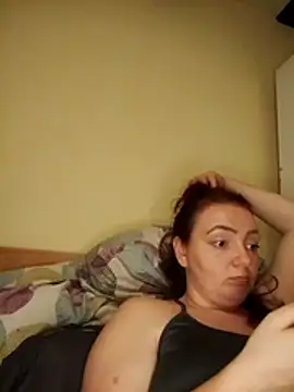 Bella-Monroe's Live XXX Chat