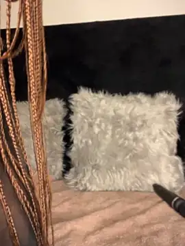 Hot_Mess18 Show in webcam