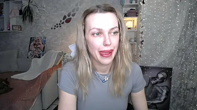 Chatroom XXX en direct de NickyAdamidi