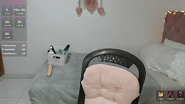 Karlinlive's Live XXX Chat