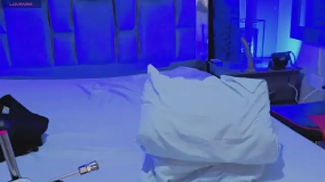 LeoMonnroe 网络视讯表演