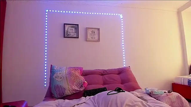 selena_jhonson's Webcam Show