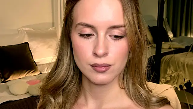 RozzitaBedberry Adlı Modelin Canlı XXX Sohbeti