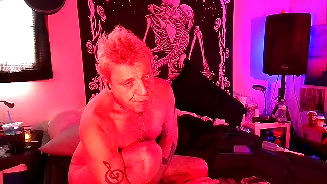 whitehole4bbc252 Show Webcam