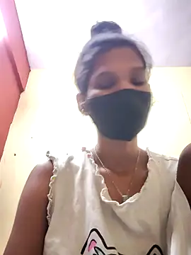 ramyasri-'s Live XXX Chat