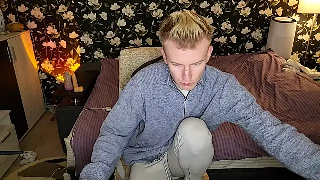 Онлайн чат XXX Vuitton