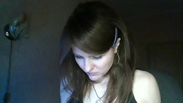 Arivonne Chat XXX in diretta